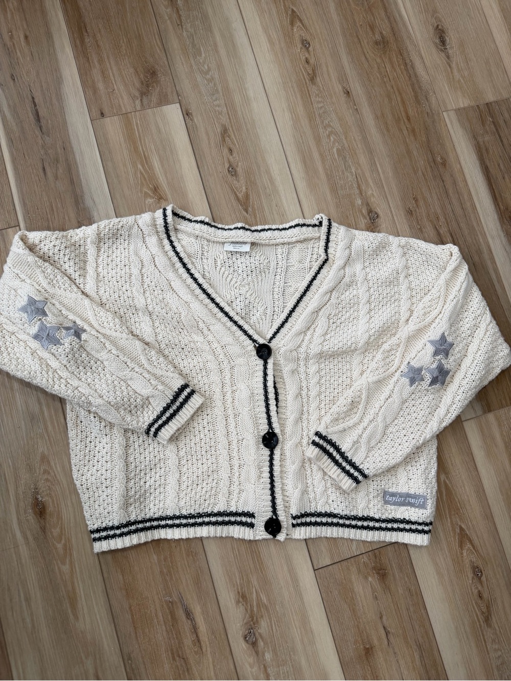 Taylor Swift Folklore Cream Cable-Knit V-Neck Cardigan with Navy Trim
